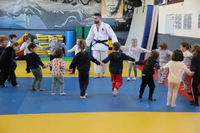 JDC - 04/11/2025 - École Dornes MS/GS -CM1/CM2 - Dojo Dornois